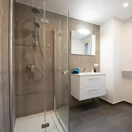 Design Studio, 2-person Near Dm-arena * Karlsruhe